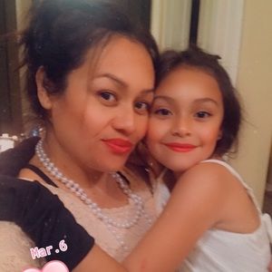 Meet your Posher, Roxana